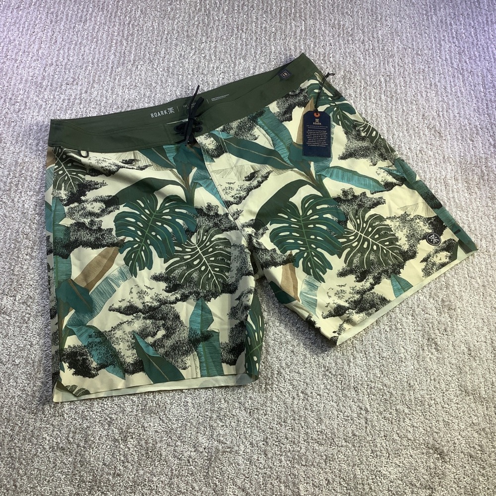 Roark The Passage Primo 18"‎ Paradaiso Boardshorts Mens Size 38 NWT